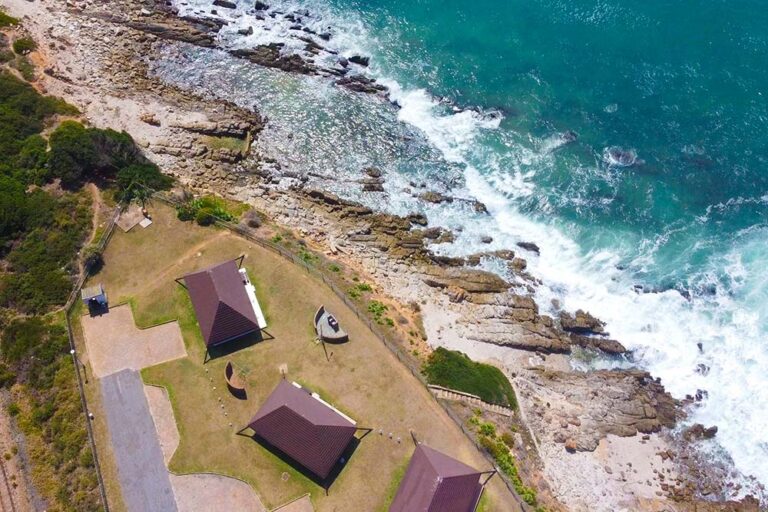 Resort Gallery: Capturing - De Bakke Santos - Mossel Bay