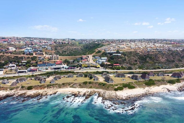 Resort Gallery: Capturing - De Bakke Santos - Mossel Bay